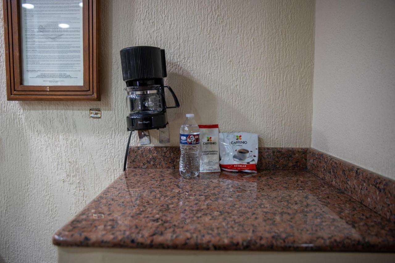 Hotel San Martin Hermosillo Bagian luar foto