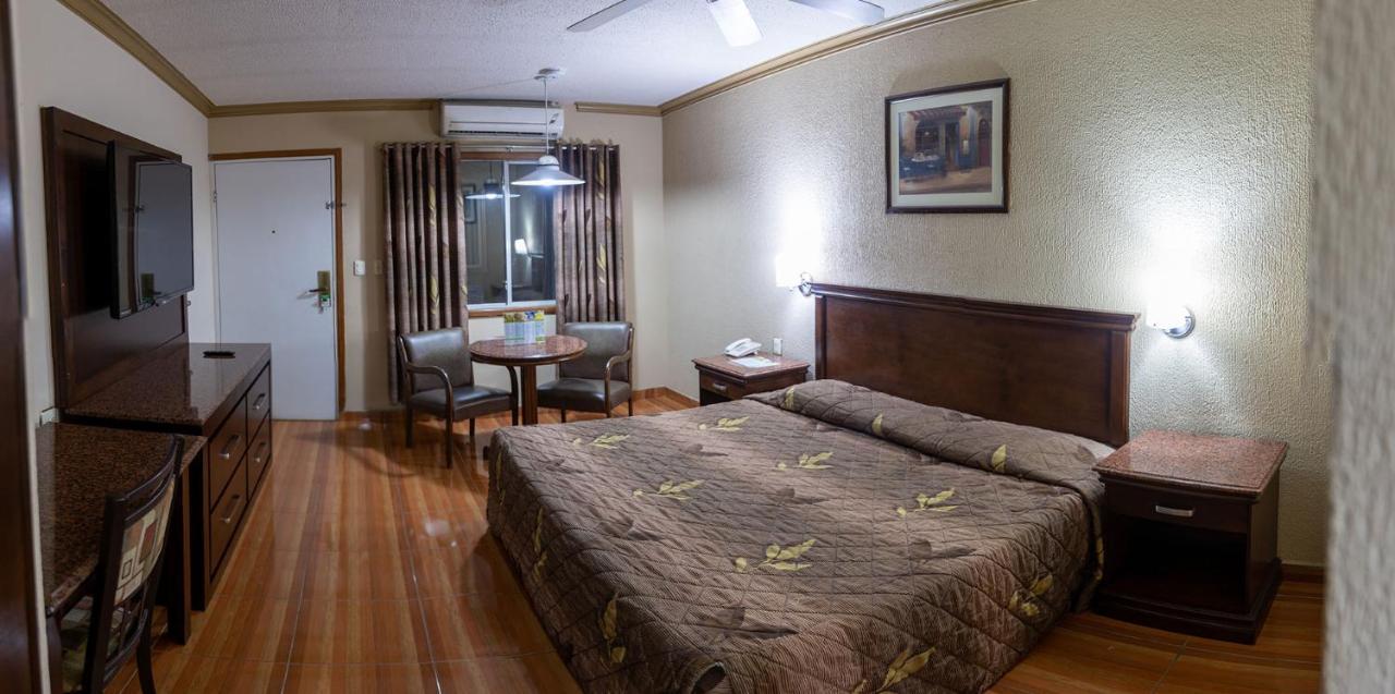 Hotel San Martin Hermosillo Bagian luar foto